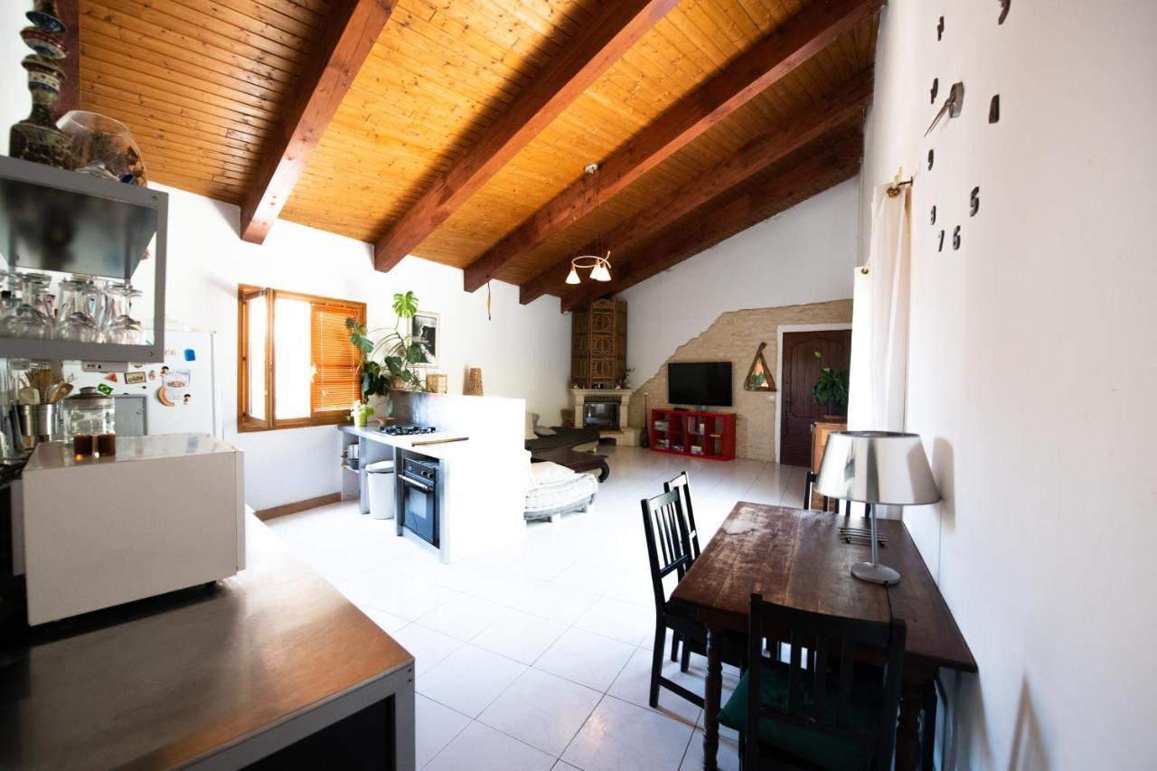 Villa Camin del Bosc Roquefort-des-Corbières Esterno foto